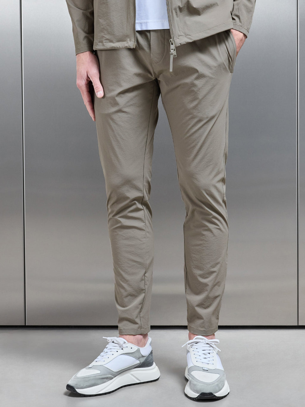 Active Technical Tapered Trackpant in Olive