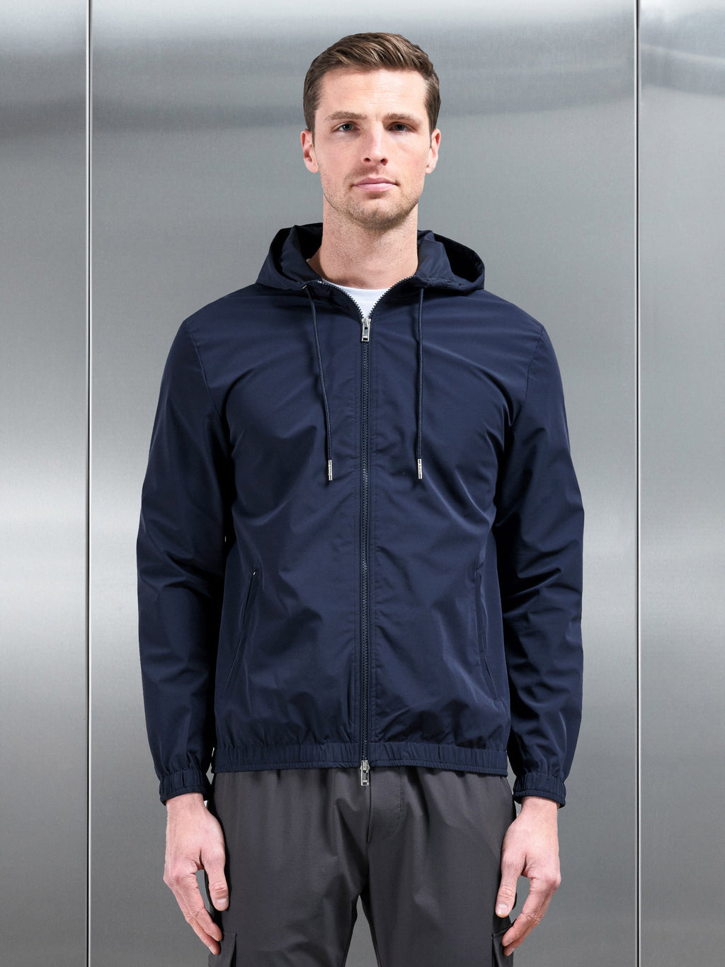 Shell Windbreaker in Navy